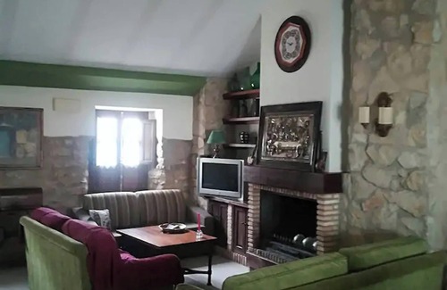 Ubeda House | Homerez - Charming 120 m² house in Úbeda with pool