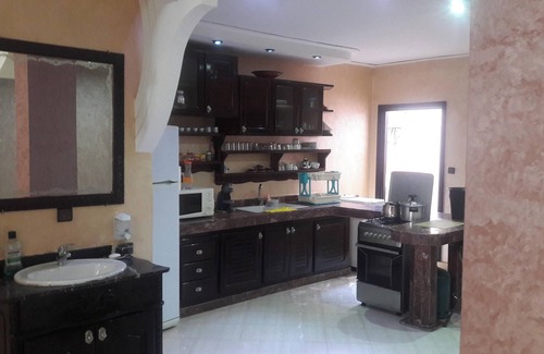 Oujda Apartment | Homerez - Charming Apartment in Oujda with Terrace and Balcony