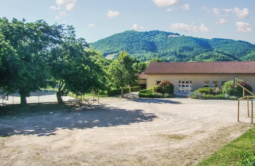 Fayet Apartment | Homerez - Cosy apartment in Fayet with view, 55m²