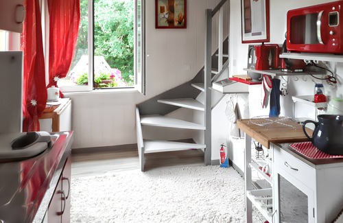 Les Authieux-Papion Apartment | Homerez - Countryside apt., Les Authieux Papion