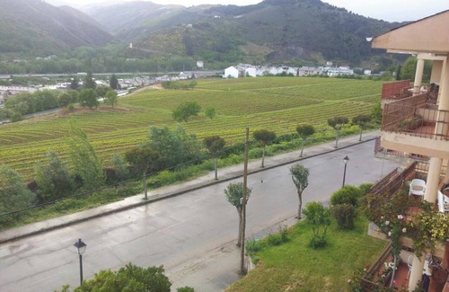 Villafranca del Bierzo Apartment | Homerez - Apartment in Villafranca del Bierzo