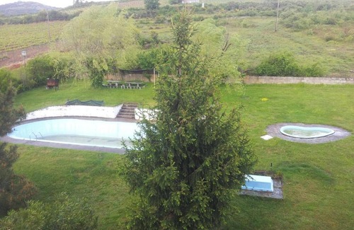 Villafranca del Bierzo Apartment | Homerez - Apartment in Villafranca del Bierzo