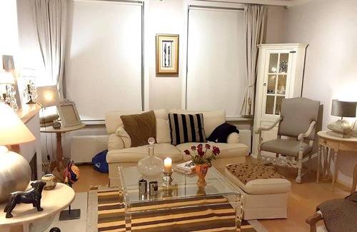 Sluis House | Homerez - Exceptional house with garden and balcony
