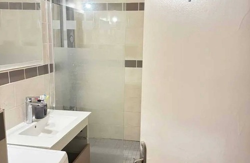 Sarcelles Apartment | Homerez - Family Apartment in Sarcelles 81 m²