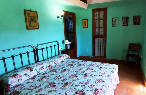 Zahara de la Sierra House | Homerez - House for 12 ppl. with shared pool and garden at Zahara de la Sierra