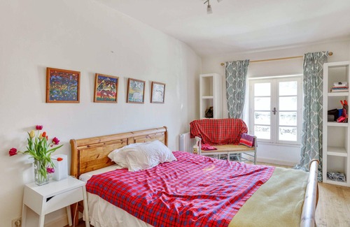 Montignac-Charente House | Homerez - House for 6 ppl. with swimming-pool and garden at Montignac-Charente