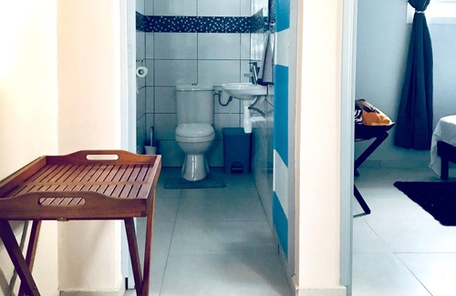 Petit-Canal House | Homerez - House 8 km away from the beach for 6 ppl. with jacuzzi at Petit-Canal