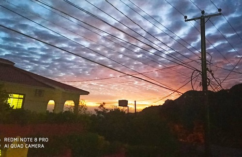 La Misere House | Homerez - House for 6 ppl. with sea view, garden and terrace at Souvenir