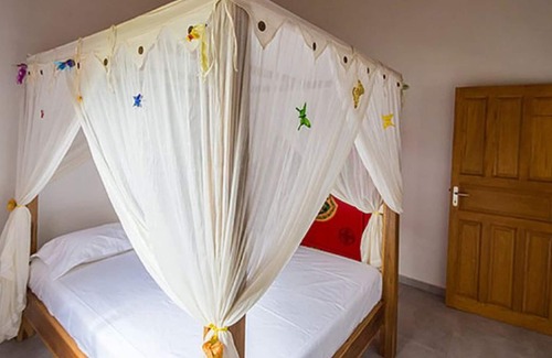 Anse-Bertrand House | Homerez - House for 2 ppl. with shared pool, jacuzzi and garden at Anse-Bertrand