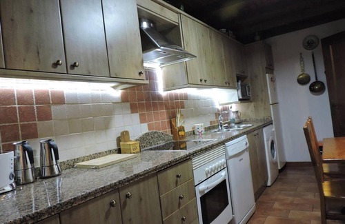 La Hoya House | Homerez - House in La Hoya mountain view