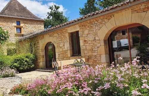 Puy-l'Eveque House | Homerez - House in Puy-l'Évêque
