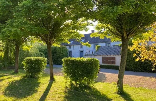 Burdinne Villa | Homerez - Ideal Villa in Burdinne with private pool