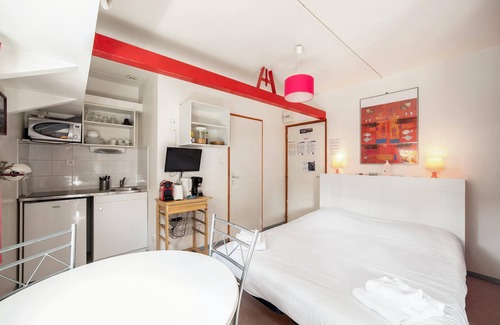 5th Arrondissement Apartment | Homerez - Nice appartement for 2 ppl. with terrace at Lyon
