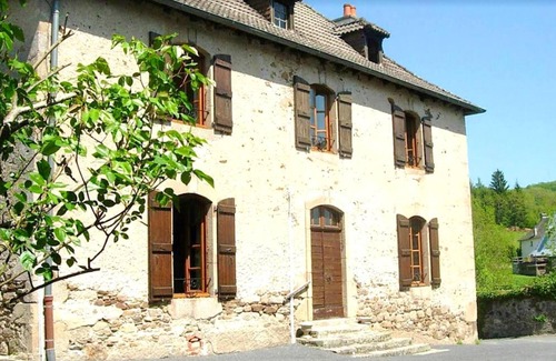 Chataigneraie Cantalienne Apartment | Homerez - Nice appartement for 3 ppl. at Vitrac