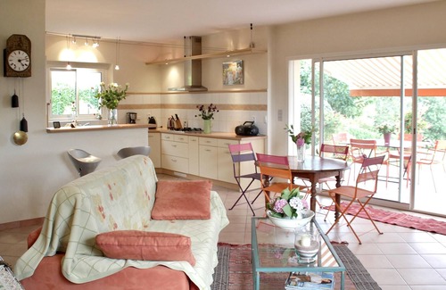 Monlaur-Bernet House | Homerez - Nice house for 4 ppl. with terrace at Monlaur-Bernet