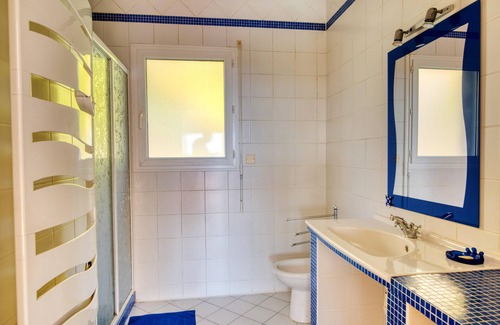 Monlaur-Bernet House | Homerez - Nice house for 4 ppl. with terrace at Monlaur-Bernet