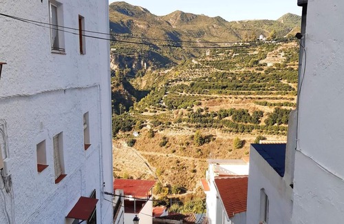 Otivar House | Homerez - Nice house with terrace and mountain view