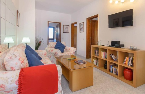 Tahiche Villa | Homerez - Peaceful Villa with Heated Pool in Tahiche