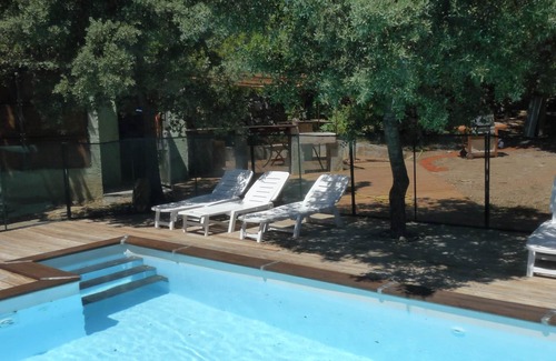 Besse-sur-Issole Villa | Homerez - Spacious Villa in Flassans-sur-Issole with Private Pool