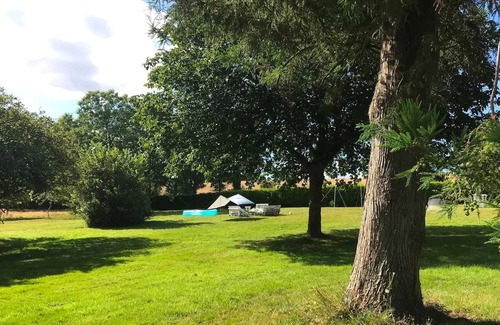Saint-Hernin Villa | Homerez - Spacious Villa Saint-Hernin with Cosy Spa