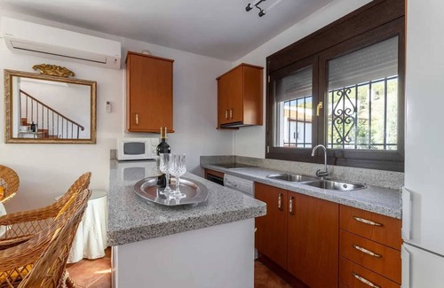 Conchar Villa | Homerez - Spacious Villa in Cónchar with Private Pool and Mountain Views