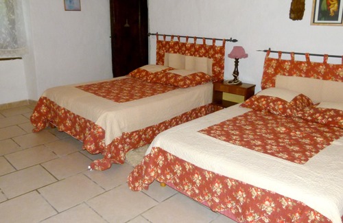 Ornezan Villa | Homerez - Spacious villa for 6 ppl. with swimming-pool and garden at Ornézan