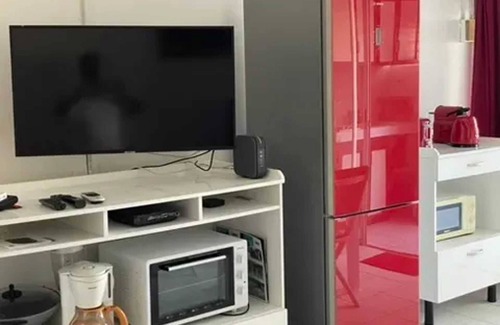 L'Autre-Bord Apartment | Homerez - Studio with sea view, Le Moule