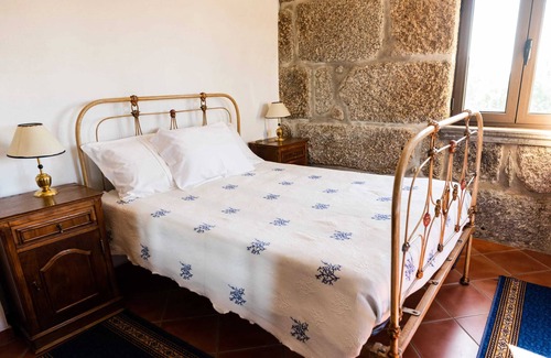 Aveiro Villa | Homerez - Villa 13 km away from the beach for 5 ppl. with shared pool at Aveiro