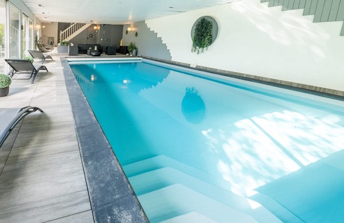 Guipry-Messac Villa | Homerez - Villa for 8 ppl. with swimming-pool, garden and terrace at Guipry