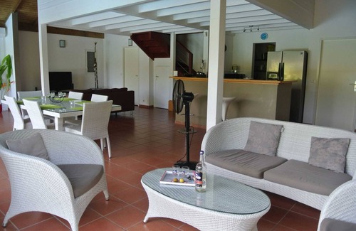 Anse des Rochers Villa | Homerez - Villa in Saint-François.