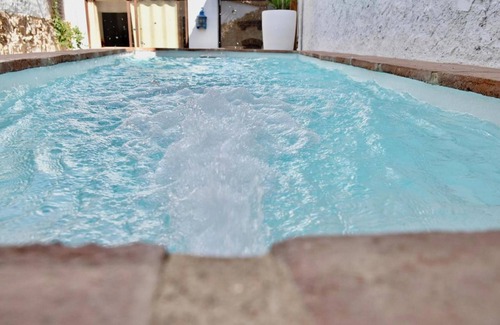 Santa Elena Villa | Homerez - Villa in Santa Elena