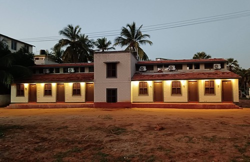 Ramanathapuram Bed & Breakfast | Homestay Comfort Meets Heritage Charm in Kilakarai