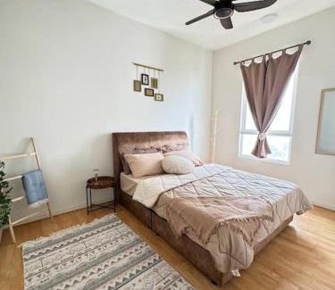 Cyberjaya Apartment | Homestay Cyberjaya AC Home 4R3B 7pax Free Wifi Netflix