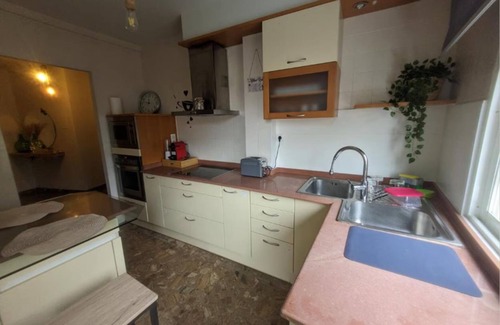 Dean Pequeno House | Homestay with private bathroom