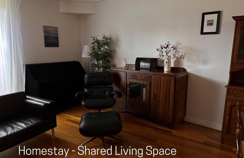 Richmond North House | Homestay - Yarra River Boulevard - Private Room