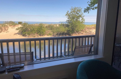 Maple City Condo | Homestead Resort - Lake Michigan Frontage 1 Bdrm Condo - (sleeps 4) - Glen Arbor