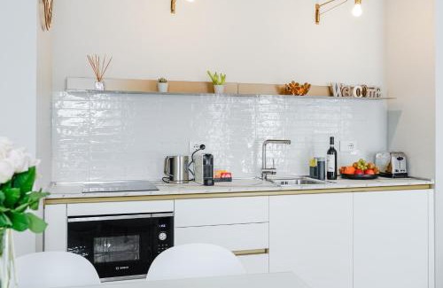 San Zeno Apartment | HomeThirtyFour