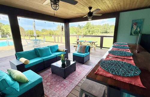 Gulfport House | Hometown Hideaway: A Lake House with Pool - minutes to MS Gulf Coast Beaches