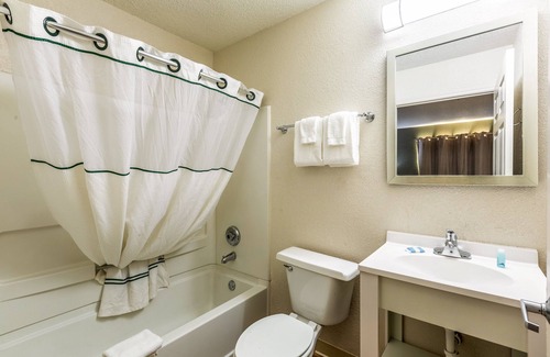 Gainesville Hotel | HomeTowne Studios By Red Roof Gainesville, GA