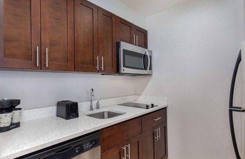 Sandy Springs Hotel | Homewood Queen Studio | 3 Comfortable Units w/Indoor Pool, & Free Breakfast!