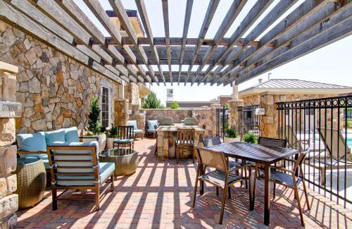 Central Oklahoma City Hotel | Homewood Suites by Hilton Oklahoma City-West