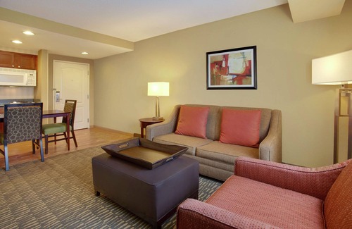 Tampa Hotel | Homewood Suites by Hilton Tampa-Brandon