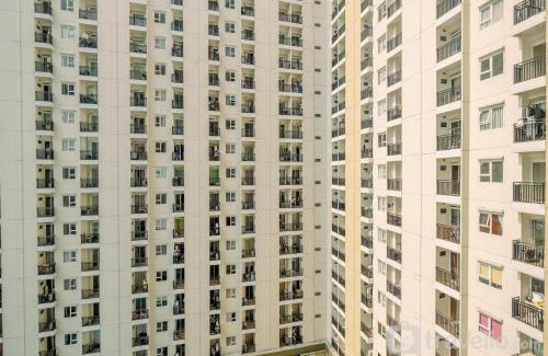 Depok Apartment | Homey and Simply 2BR Apartment at Cinere Resort By Travelio