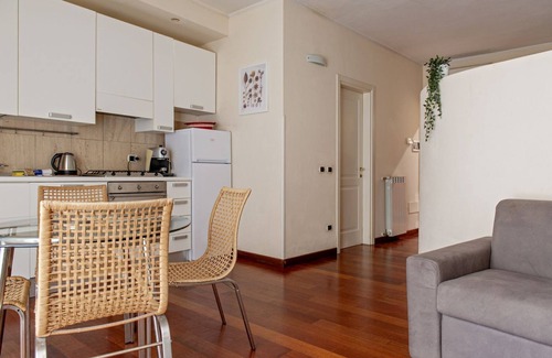 Pisa City Centre Apartment | Homiday - Middle Bridge- Sweet Home with A/C