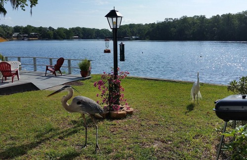 Homosassa House | Homosassa Riverfront Retreat - Deep Dock - Family Friendly! - Relax & Enjoy!