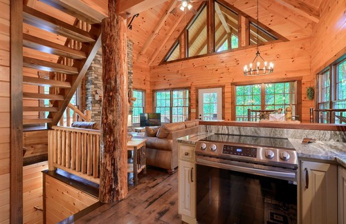 Logan Cabin | Honey Bear Cabin at Trickle Creek in Hocking Hills