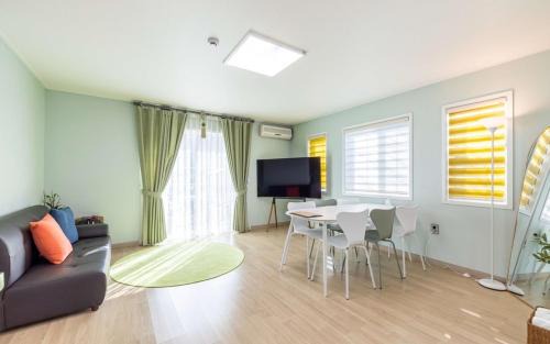 Hongcheon House | Hongcheon Romantic Travel Pension