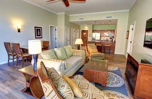 Honokowai Condo | Honua Kai Ground Floor # K103 - 2 bed/2 bath interior courtyard -view of ocean