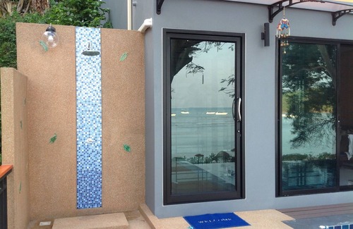 Siray Villa | HOP FROM POOL TO SEA IN PHUKET