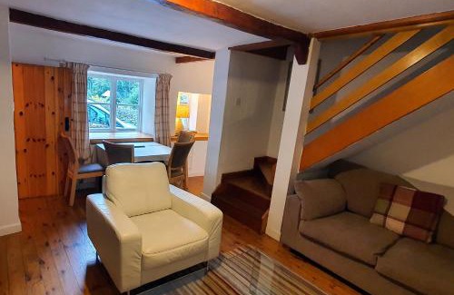 Great Longstone House | Hope Cottage, Great Longstone